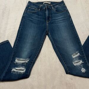 Women's LEVIS Distressed Blue Jeans